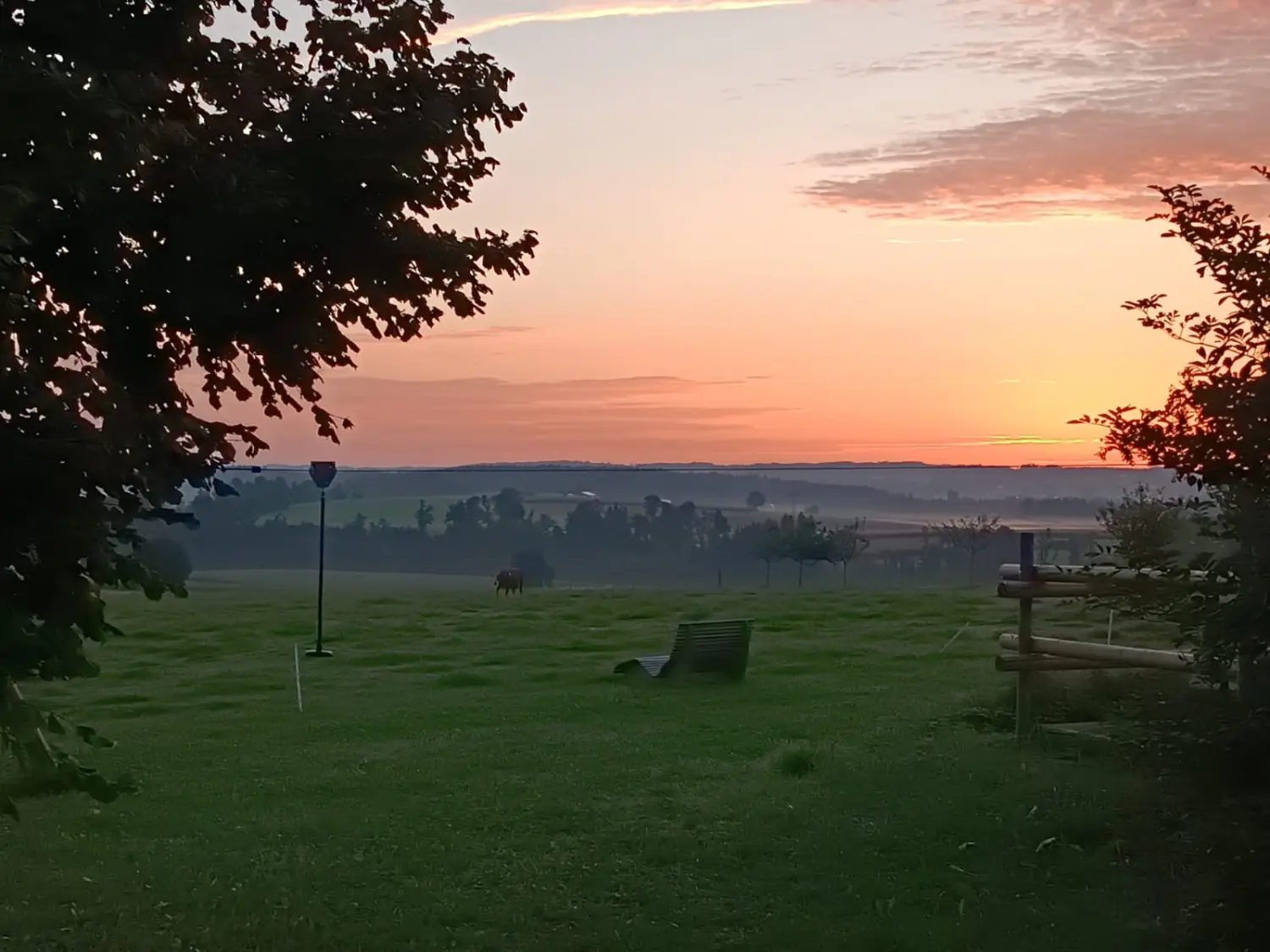 S Voit Erlebnisbauernhof, Sonnenuntergang