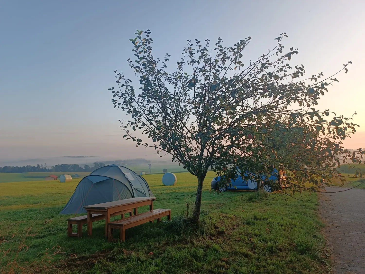 S Voit Erlebnisbauernhof, Camping